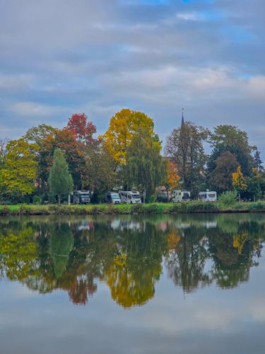 Reflections in a lake 
